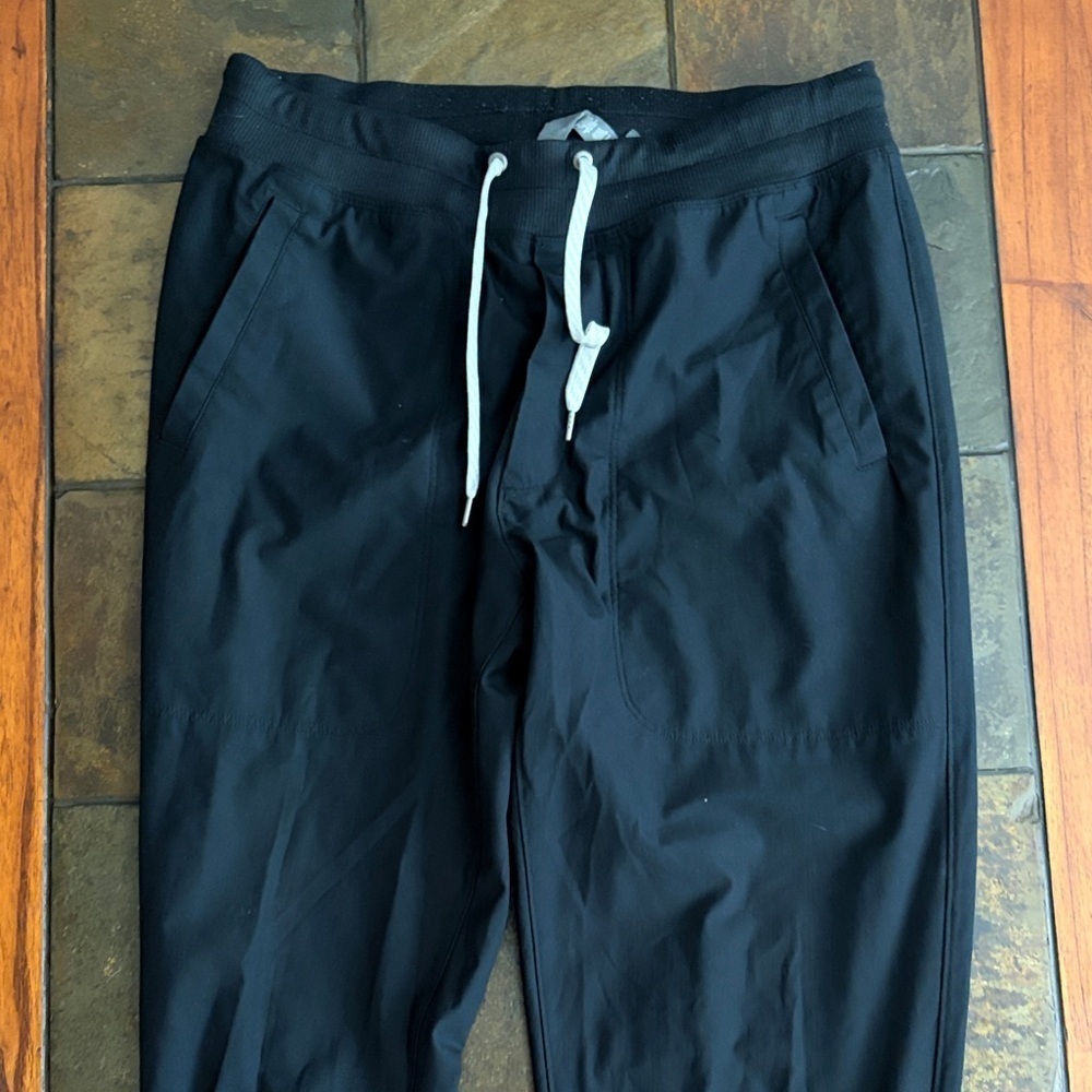 Vuori Men's Meta Black Joggers with White Drawstring